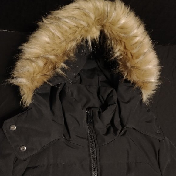 Guess Puffer Jacket / Size M / Black - Picture 1 of 7